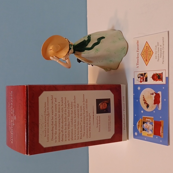Hallmark Keepsake Ornament Scarlet O'Hara Collector's Series Gone with the Wind - Picture 12 of 16